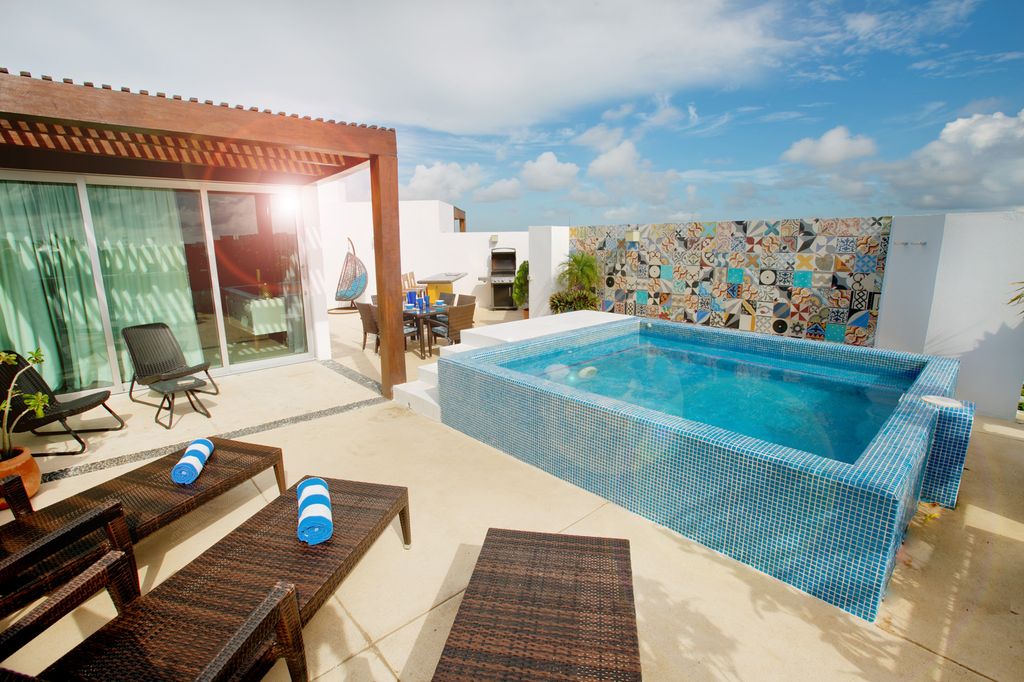 3 bedroom condo Playa Del Carmen